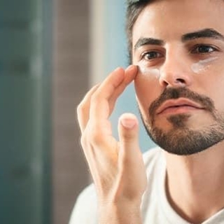 Contorno de Ojos Arrugas y Bolsas - Imagen 1